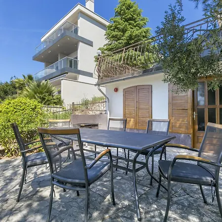 Apartman By The Sea Okrug Donji, Ciovo - 16657 Donji Okrug (Ciovo)